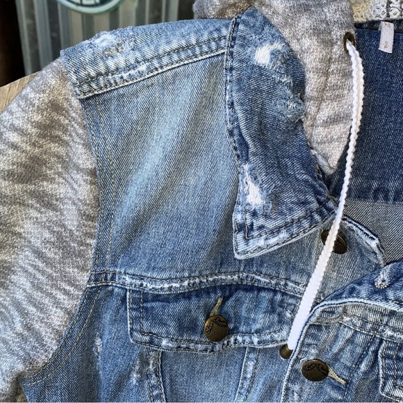 EUC Free People Distressed Denim Jacket with Contrast  Grey Hood/Arms - SM - Picture 3 of 7